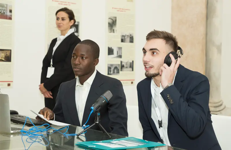 Interpretariato di trattativa a Massa per meeting B2B